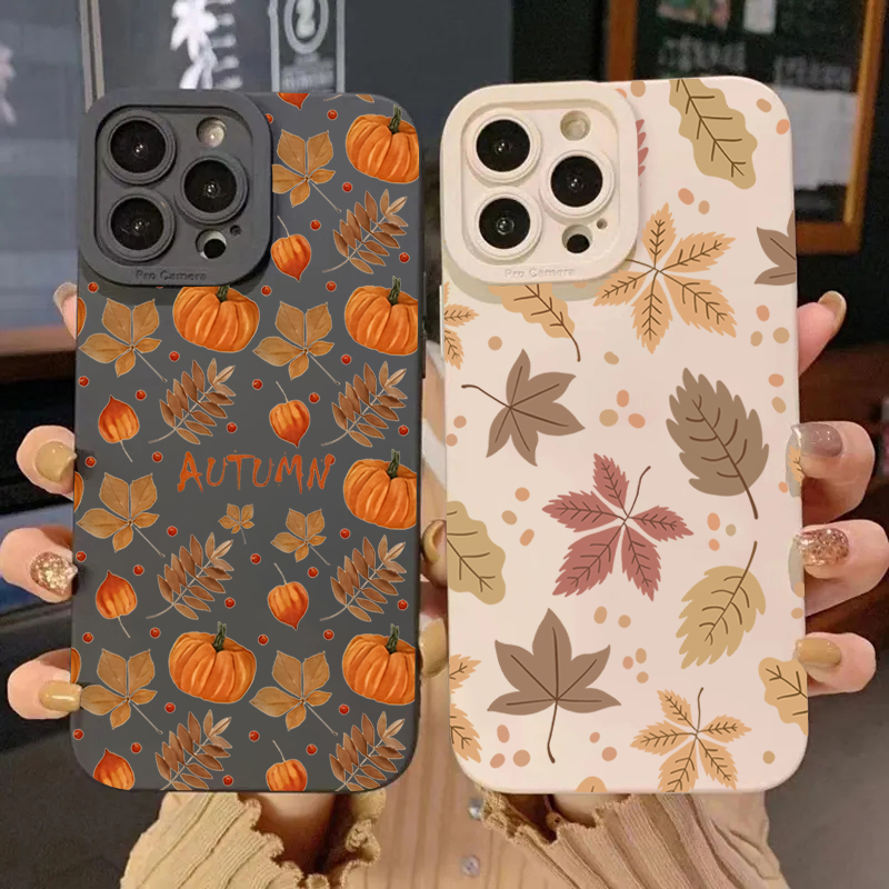 Retro Maple Leaf Pattern Phone - огляд і ціна Samsung Galaxy S25